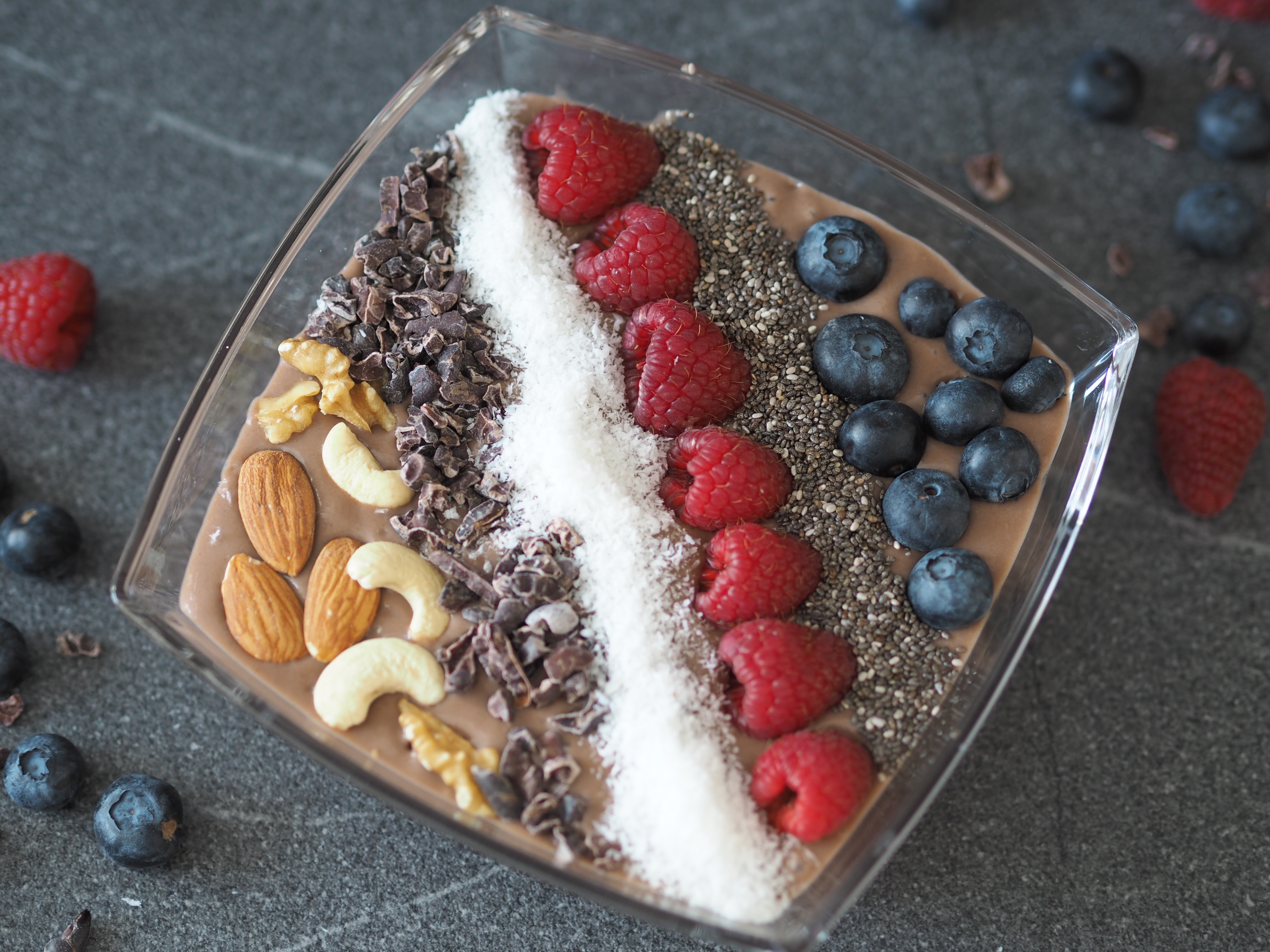 Tasty Tuesday auf Maison Pazi: es gibt eine Chocolate Peanutbutter Smoothie Bowl