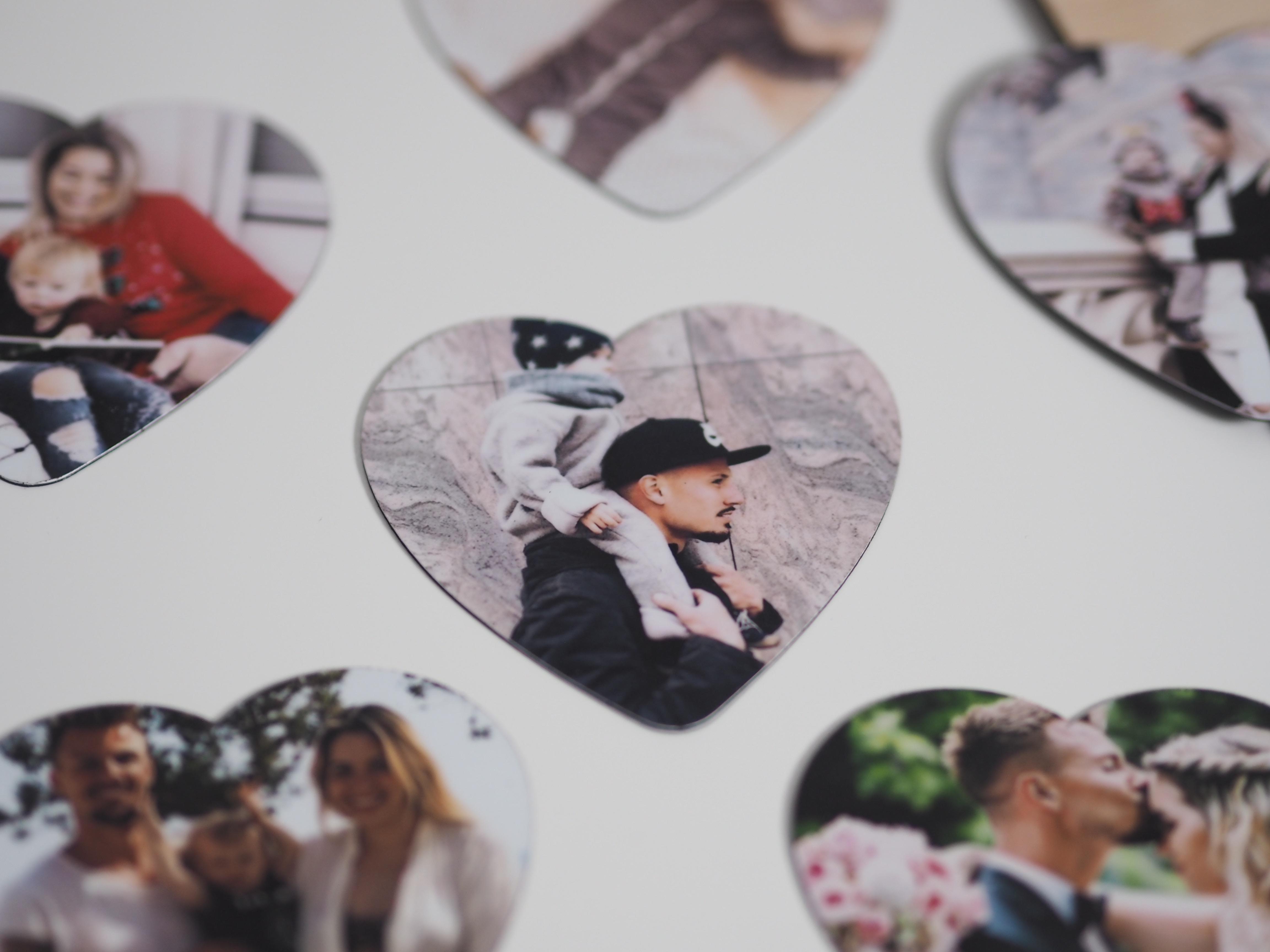 Herzmagnete von Cheerz als Valentinstagsgeschenk, Fotogeschenk, Fotobuch, Fotomagnet