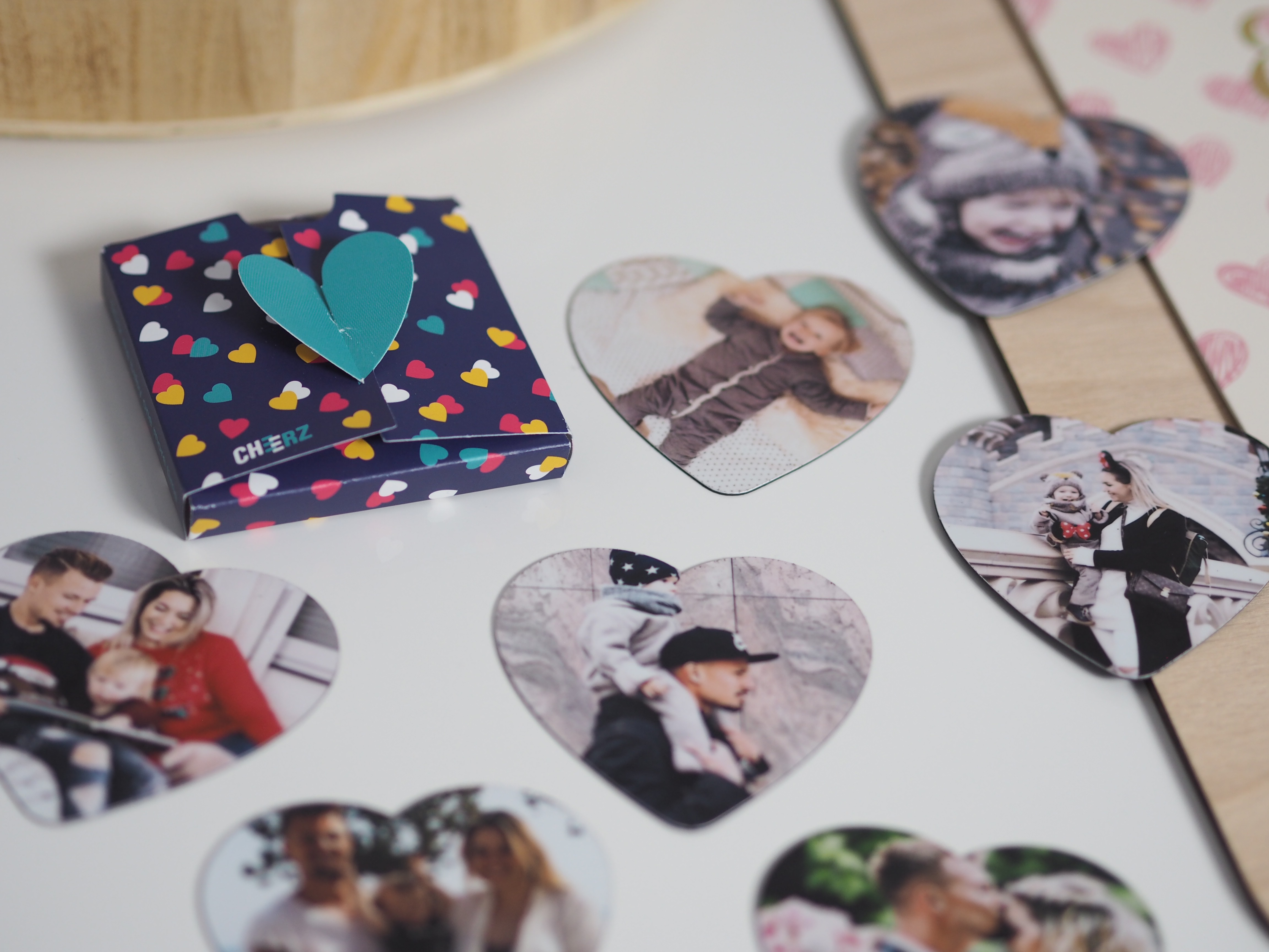 Herzmagnete von Cheerz als Valentinstagsgeschenk, Fotogeschenk, Fotobuch, Fotomagnet